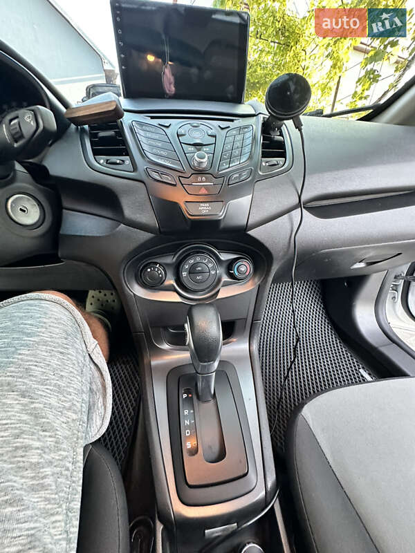 Хэтчбек Ford Fiesta 2016 в Малехове фото 28 Хэтчбек Ford Fiesta 2016 в Малехове