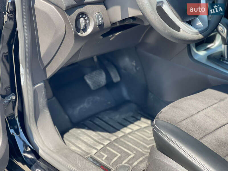 Седан Ford Fiesta 2019 в Ужгороде