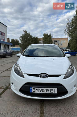 Хэтчбек Ford Fiesta 2011 в 