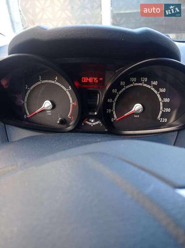 Хэтчбек Ford Fiesta 2011 в Ровно фото 5 Хэтчбек Ford Fiesta 2011 в Ровно