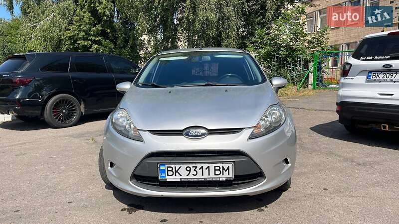Хэтчбек Ford Fiesta 2011 в Ровно фото 8 Хэтчбек Ford Fiesta 2011 в Ровно