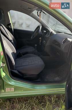 Хэтчбек Ford Fiesta 2007 в 