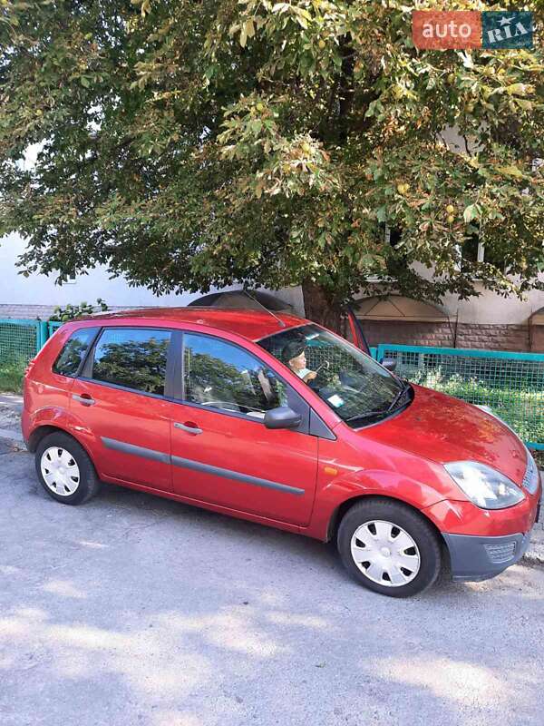 Хэтчбек Ford Fiesta 2006 в Белой Церкви