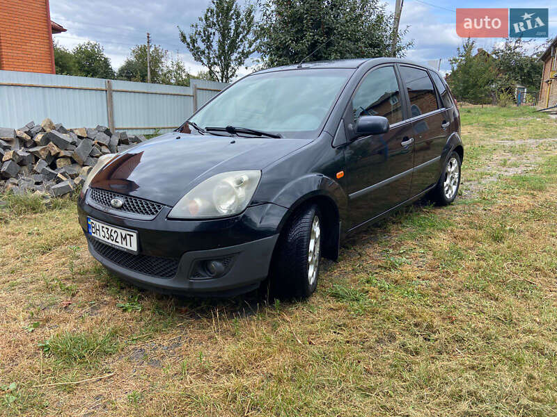 Хэтчбек Ford Fiesta 2007 в Луцке фото 3 Хэтчбек Ford Fiesta 2007 в Луцке
