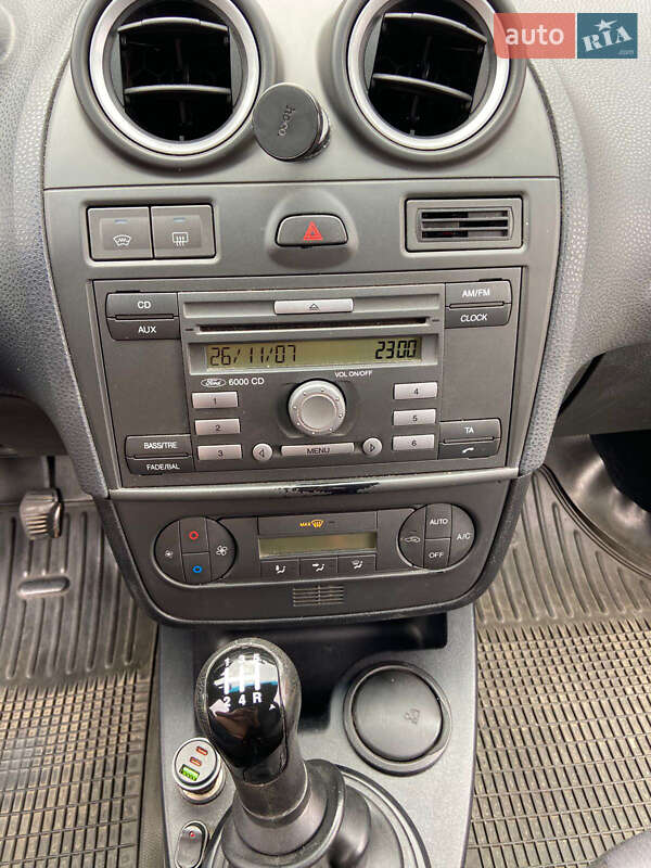 Хэтчбек Ford Fiesta 2007 в Луцке фото 23 Хэтчбек Ford Fiesta 2007 в Луцке