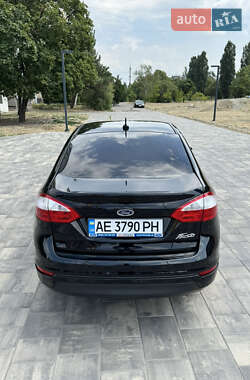 Седан Ford Fiesta 2018 в 