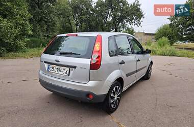 Хэтчбек Ford Fiesta 2008 в 