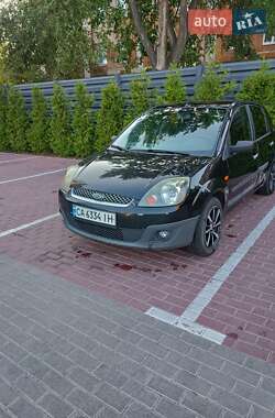 Хэтчбек Ford Fiesta 2008 в Черкассах