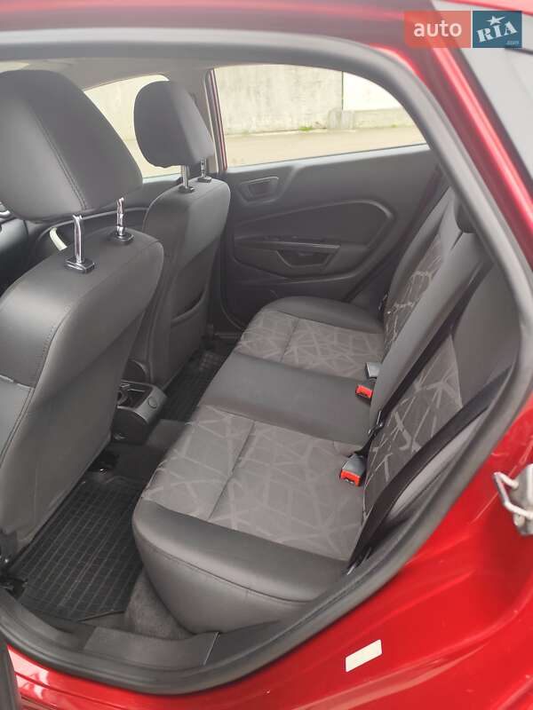 Седан Ford Fiesta 2013 в Киеве фото 9 Седан Ford Fiesta 2013 в Киеве