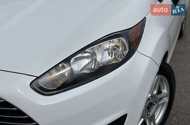 Хэтчбек Ford Fiesta 2019 в 