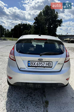 Хэтчбек Ford Fiesta 2014 в 