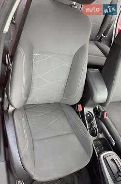 Хэтчбек Ford Fiesta 2014 в 