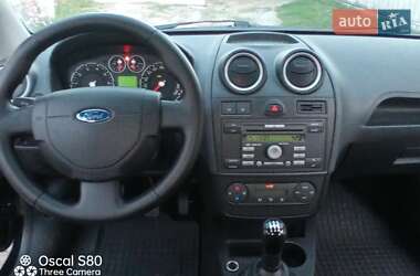 Хэтчбек Ford Fiesta 2007 в 