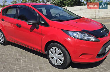 Хэтчбек Ford Fiesta 2012 в 