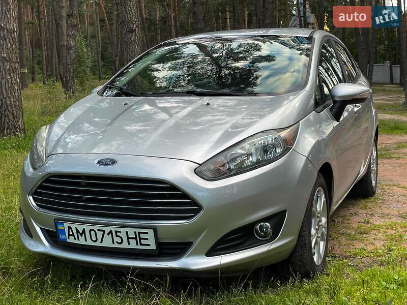 Седан Ford Fiesta 2016 в Житомире