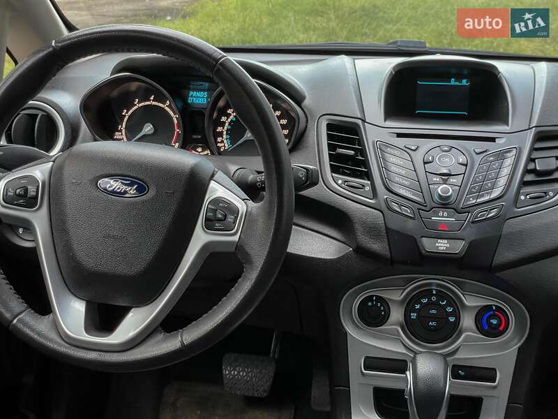 Седан Ford Fiesta 2016 в Житомире