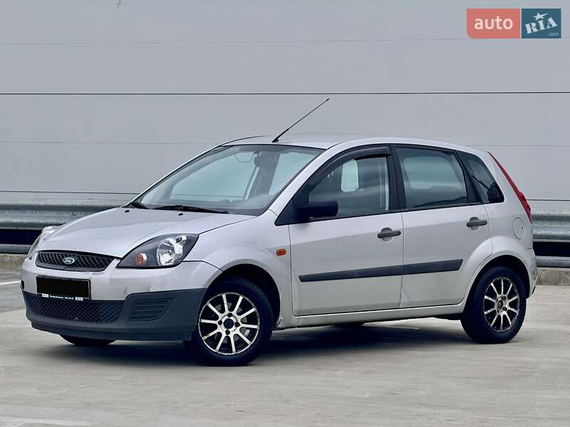 Хэтчбек Ford Fiesta 2007 в Киеве