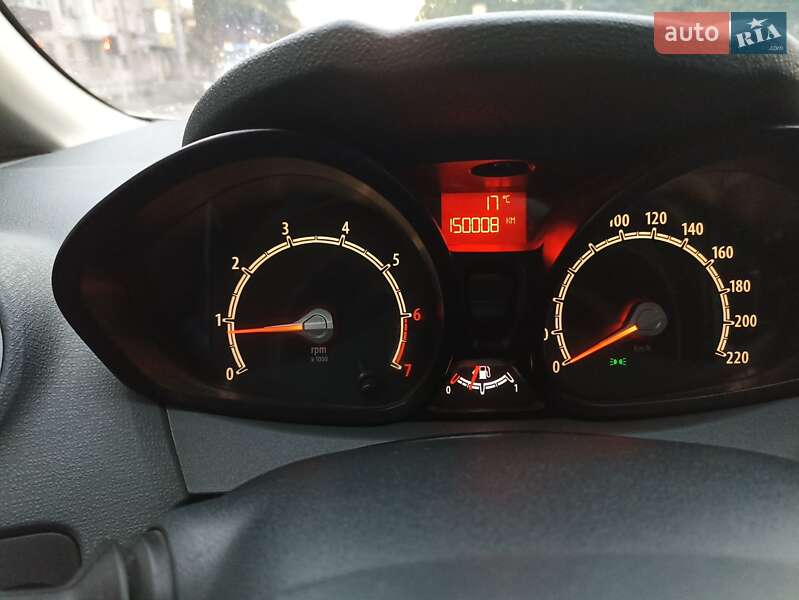 Хэтчбек Ford Fiesta 2011 в Днепре