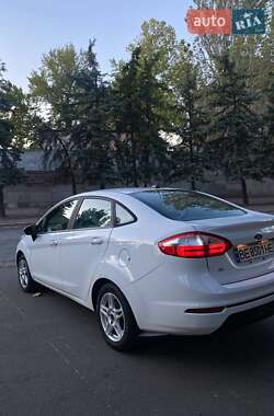 Седан Ford Fiesta 2018 в Николаеве