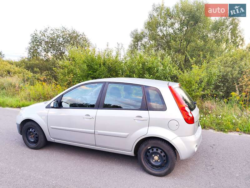 Хетчбек Ford Fiesta 2007 в Яворові