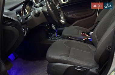 Седан Ford Fiesta 2014 в 
