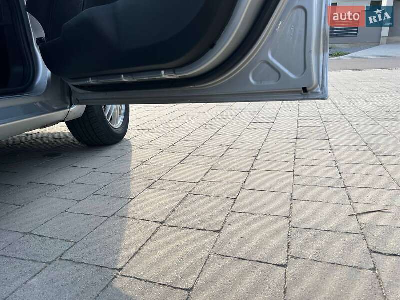 Хэтчбек Ford Fiesta 2013 в Львове