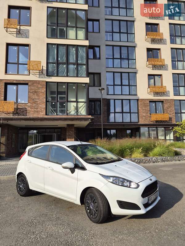 Хэтчбек Ford Fiesta 2016 в Харькове