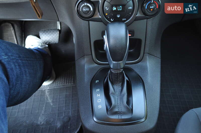 Хэтчбек Ford Fiesta 2013 в Киеве фото 46 Хэтчбек Ford Fiesta 2013 в Киеве