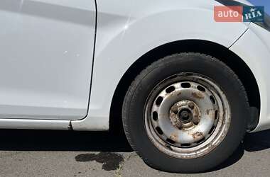 Хэтчбек Ford Fiesta 2012 в 