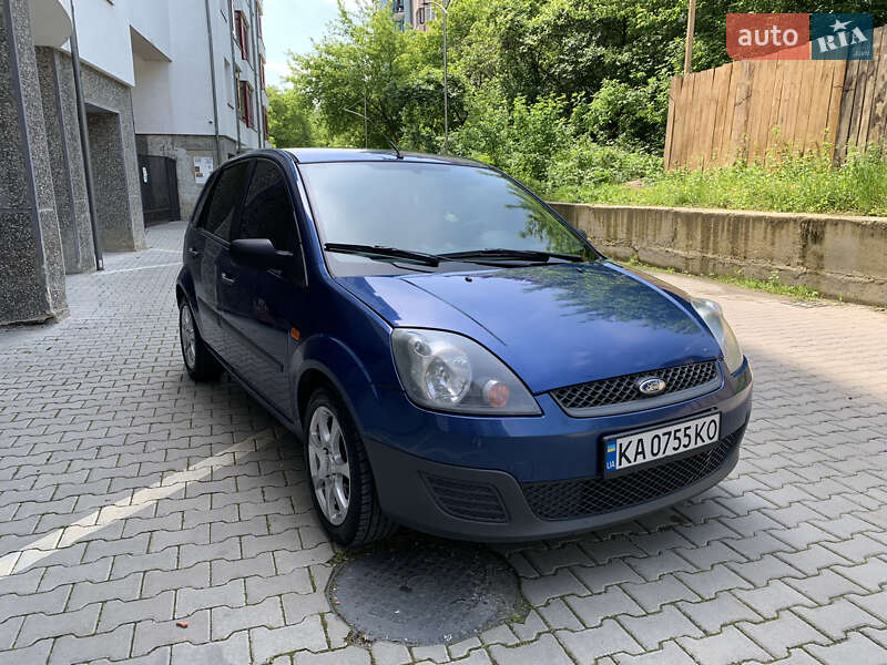 Хэтчбек Ford Fiesta 2007 в Ивано-Франковске