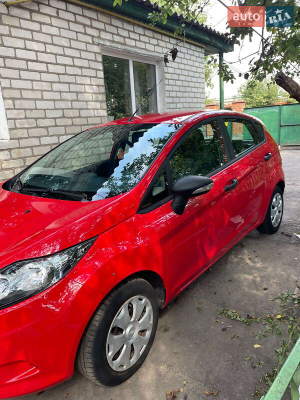 Хэтчбек Ford Fiesta 2012 в Краснограде фото 2 Хэтчбек Ford Fiesta 2012 в Краснограде
