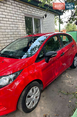 Хэтчбек Ford Fiesta 2012 в 