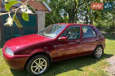 Хэтчбек Ford Fiesta 1996 в 