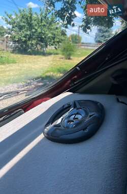 Хэтчбек Ford Fiesta 1996 в 
