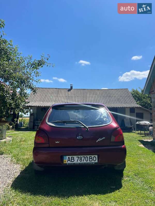 Хетчбек Ford Fiesta 1996 в Немирові