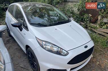 Хэтчбек Ford Fiesta 2019 в 