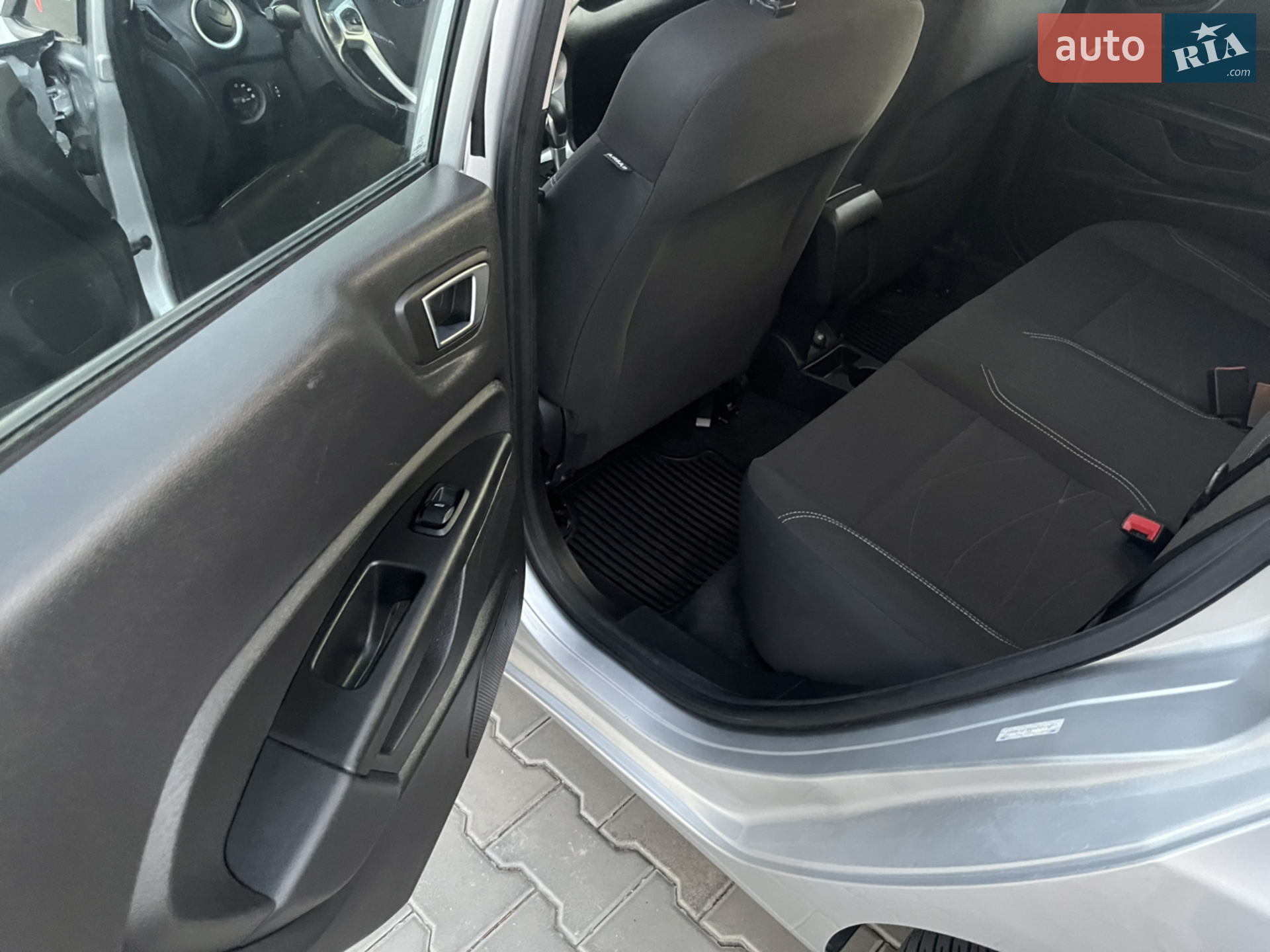 2013 Ford Fiesta - мініатюра 2