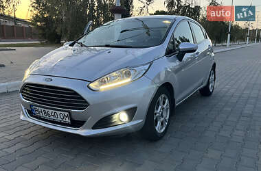 Хэтчбек Ford Fiesta 2013 в 