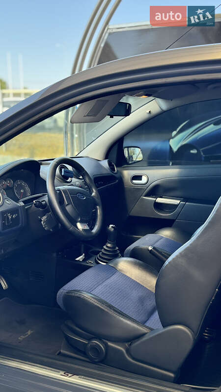 Хэтчбек Ford Fiesta 2007 в Одессе