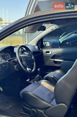 Хэтчбек Ford Fiesta 2007 в 