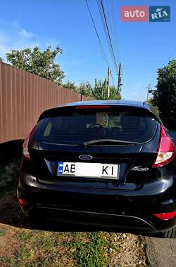 Хэтчбек Ford Fiesta 2014 в 