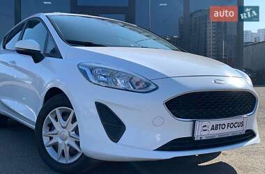 Хэтчбек Ford Fiesta 2018 в 