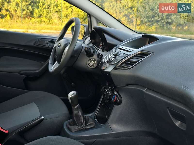 Хэтчбек Ford Fiesta 2012 в Хмельницком фото 23 Хэтчбек Ford Fiesta 2012 в Хмельницком