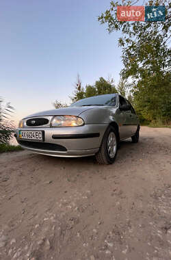 Хэтчбек Ford Fiesta 1997 в 
