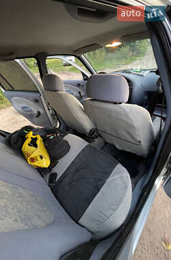 Хэтчбек Ford Fiesta 1997 в 