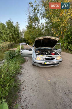 Хэтчбек Ford Fiesta 1997 в 