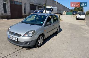 Хетчбек Ford Fiesta 2008 в Кам'янському