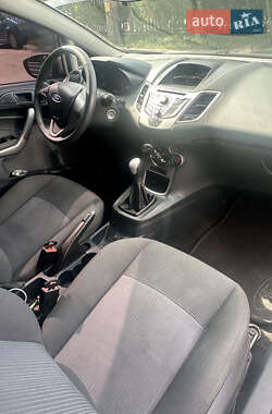 Хэтчбек Ford Fiesta 2011 в 