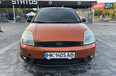 Хэтчбек Ford Fiesta 2003 в 