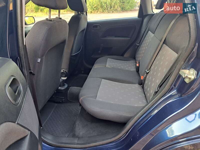 Хэтчбек Ford Fiesta 2005 в Бердичеве